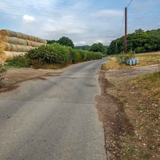 (08_11) Bottom House Farm Lane looking east - Aug. 2022 (04b_76)