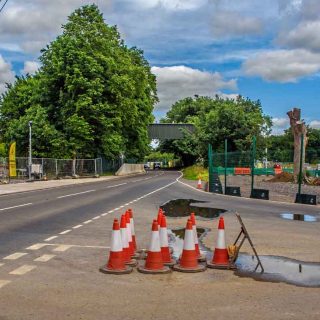 (103) Looking north along the A413 towards the overhead conveyor crossing - Jun. 2022 (20_171)