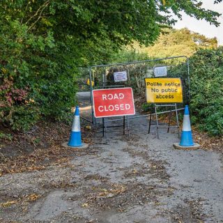 (11_14) Bottom House Farm Lane closure east from Hobbs Hole - Sep. 2020 (04b_02)