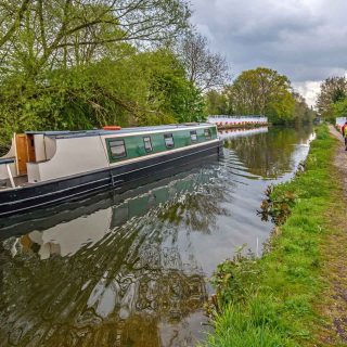 (142) Grand Union Canal looking west - May 2021 (01_165)