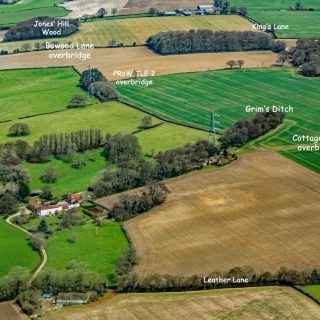 (15) Looking north from Leather Lane to Wendover Dean - Apr. 2016 (10a_09)