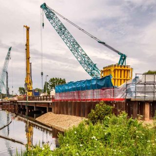 (231) Construcion of piers 19 and 20 in Savay Lake - Jul. 2022 (01_268)