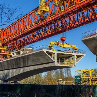 (276) Colne Valley viaduct deck installation - Dec. 2022 (01_268)